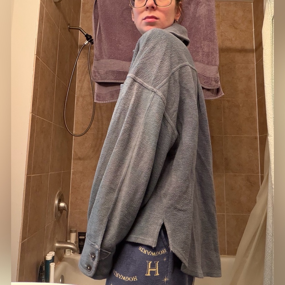 Free People Slate Blue Fleece Button-Up Shacket Size Medium Oversized Cozy Women - Picture 10 of 12